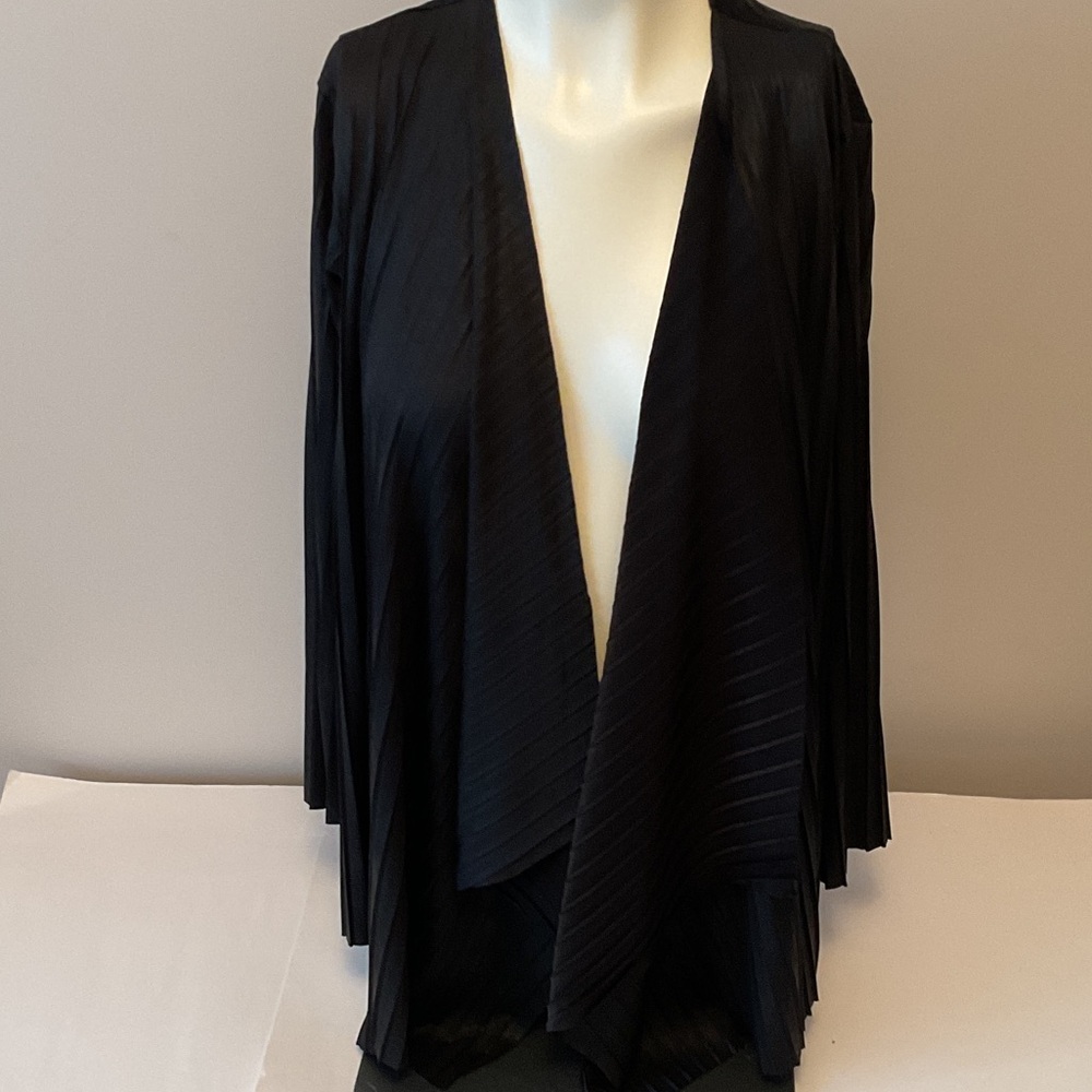 Draped  Plisse Cardigan/Jacket - Picture 2 of 9